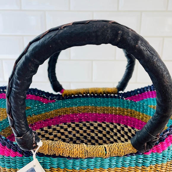 Handmade Woven Bag - Picture 12 of 14